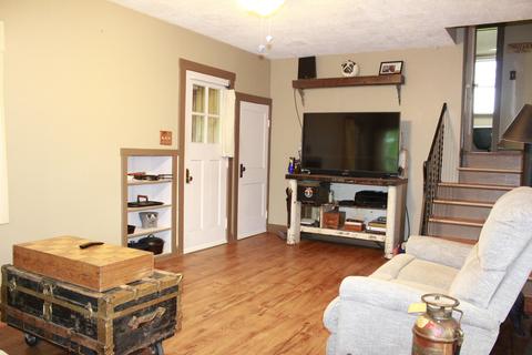 3701 Old Clifton Rd, Springfield, OH 45502 photo 5