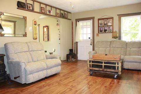 3701 Old Clifton Rd, Springfield, OH 45502 photo 7
