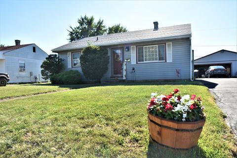 827 Allen Dr, Springfield, OH 45505 photo 1