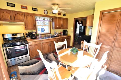 827 Allen Dr, Springfield, OH 45505 photo 4