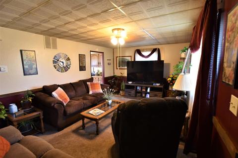 827 Allen Dr, Springfield, OH 45505 photo 2