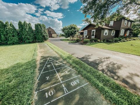 2037 W Blee Rd, Springfield, OH 45502 photo 4