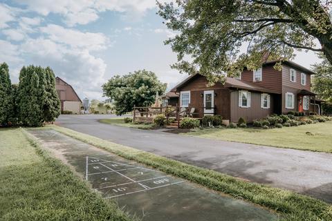 2037 W Blee Rd, Springfield, OH 45502 photo 3