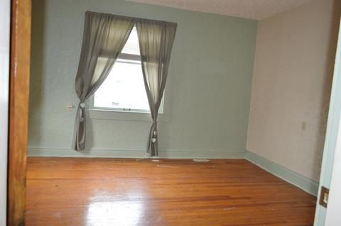 318 N Shaffer St, Springfield, OH 45504 photo 12