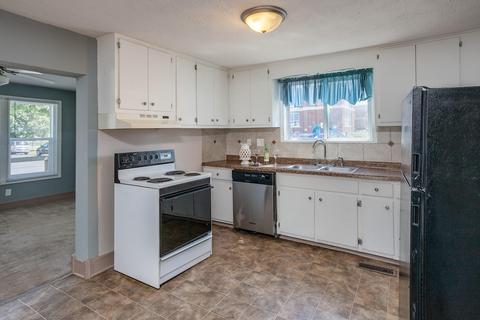 515 E Main St, Troy, OH 45373 photo 14