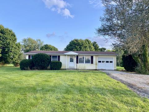 4125 E Pitchin Rd, Springfield, OH 45502 photo 1