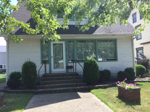 224 E Wayne St, Celina, OH 45822 photo 1