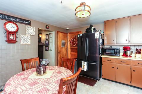 2547 Home Orchard Dr, Springfield, OH 45503 photo 9