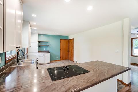 3222 E High St, Springfield, OH 45505 photo 9