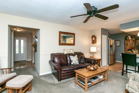 254 Marbella Ave, Springfield, OH 45502 photo 10