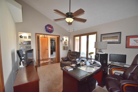1859 Fox Ridge Dr, Springfield, OH 45503 photo 8