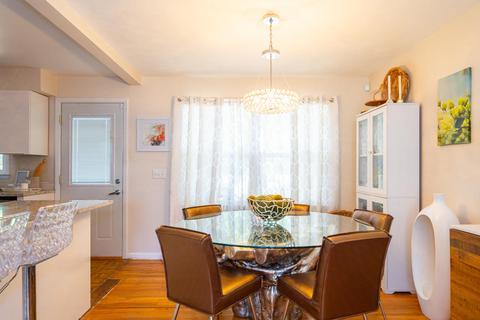 490 Smiley Ave, Cincinnati, OH 45246 photo 9