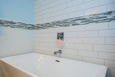 490 Smiley Ave, Cincinnati, OH 45246 photo 28