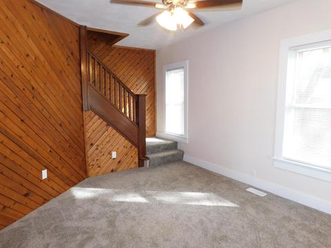 524 N Burnett Rd, Springfield, OH 45503 photo 2