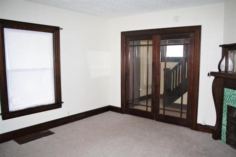 1011 W Pleasant St, Springfield, OH 45506 photo 6