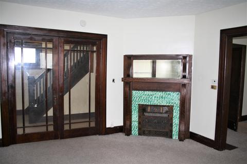 1011 W Pleasant St, Springfield, OH 45506 photo 3