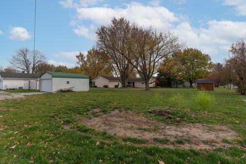 207 E Walnut St, Anna, OH 45302 photo 7