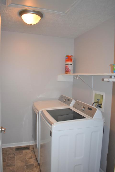 4426 E Ridgewood Rd, Springfield, OH 45503 photo 20
