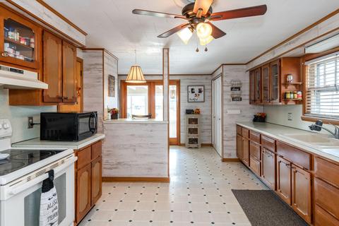 415 E Walnut St, Covington, OH 45318 photo 7