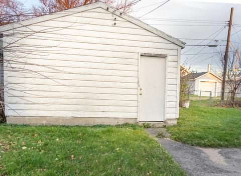 2248 Erie Ave, Springfield, OH 45505 photo 4