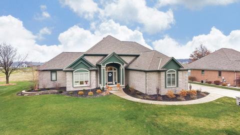 2015 Eaglebrooke Pkwy, Celina, OH 45822 photo 1