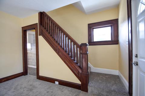 608 E Cecil St, Springfield, OH 45503 photo 17