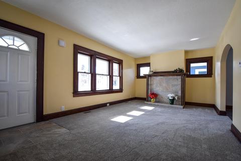 608 E Cecil St, Springfield, OH 45503 photo 8