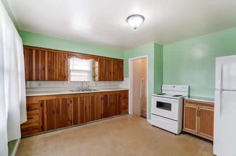 827 Lawnview Ave, Springfield, OH 45505 photo 9