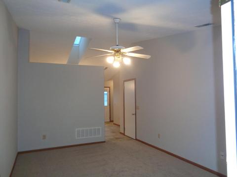 2210 Neon Ct, Springfield, OH 45503 photo 4