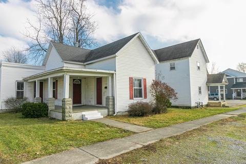 312 S Simon St, Ada, OH 45810 photo 2