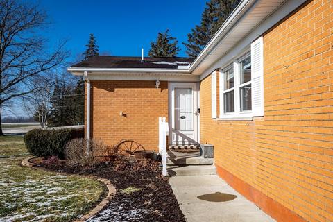2218 W Blee Rd, Springfield, OH 45502 photo 3
