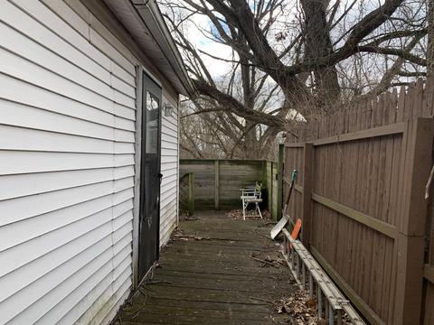 2135 Boda St, Springfield, OH 45503 photo 2