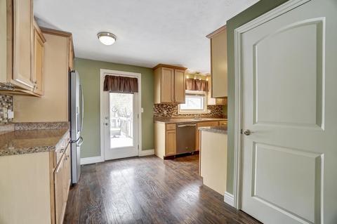 5009 Stoneridge Dr, Springfield, OH 45503 photo 9