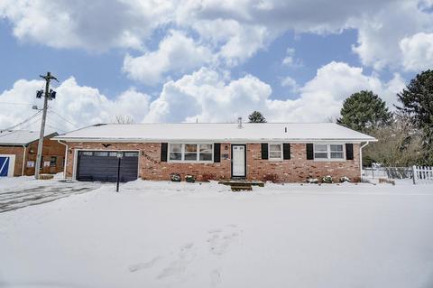 5009 Stoneridge Dr, Springfield, OH 45503 photo 1