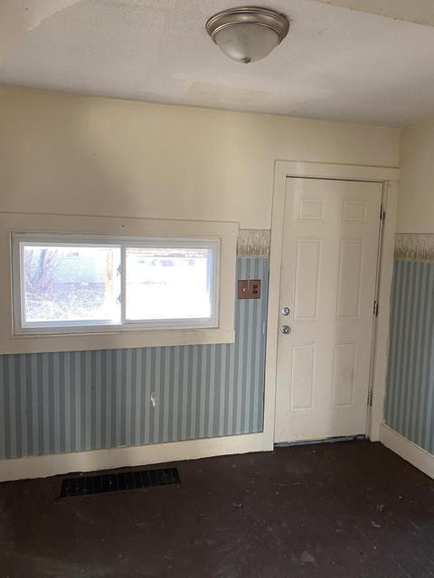 1225 W Jefferson St, Springfield, OH 45506 photo 3