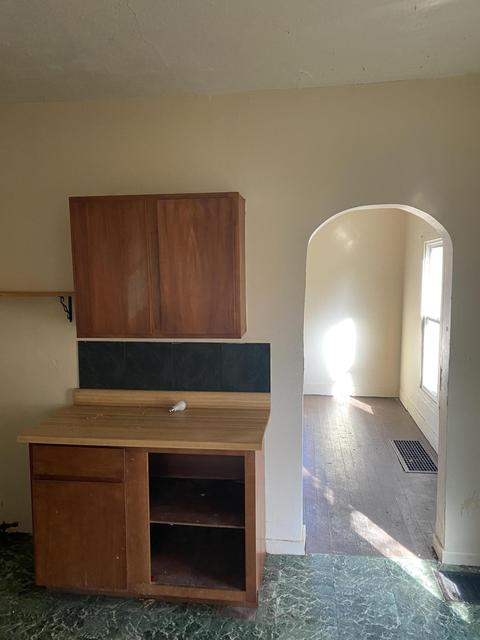 1225 W Jefferson St, Springfield, OH 45506 photo 6