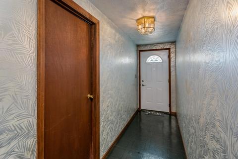 938 E Walnut St, Covington, OH 45318 photo 8
