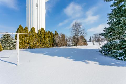 938 E Walnut St, Covington, OH 45318 photo 5