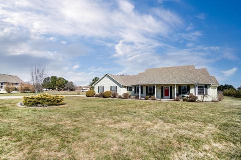 3066 Aubree Ln, Springfield, OH 45502 photo 2