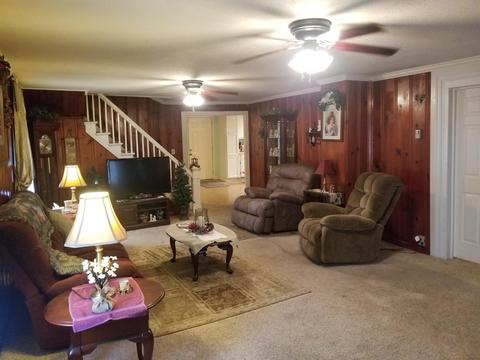 646 E 2nd St, Ottawa, OH 45875 photo 11