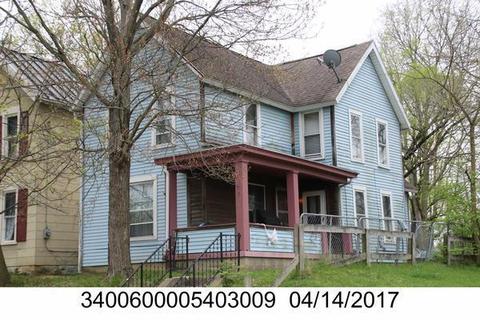 527 N Light St, Springfield, OH 45504 photo 1