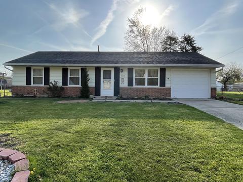3214 Woonsocket St, Springfield, OH 45503 photo 1