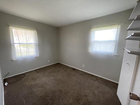 3214 Woonsocket St, Springfield, OH 45503 photo 13
