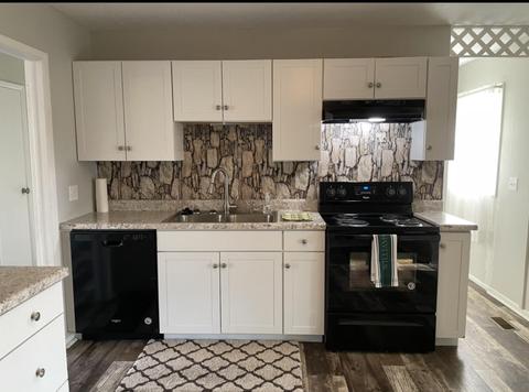 3214 Woonsocket St, Springfield, OH 45503 photo 8