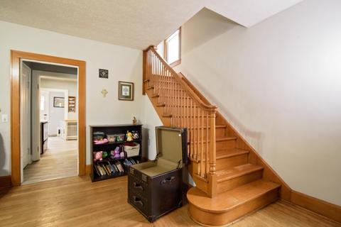 32 E Harding Rd, Springfield, OH 45504 photo 6