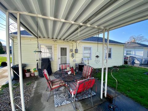 324 Gruen Dr, Springfield, OH 45505 photo 2