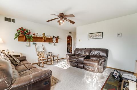 388 W Sparrow Rd, Springfield, OH 45502 photo 6