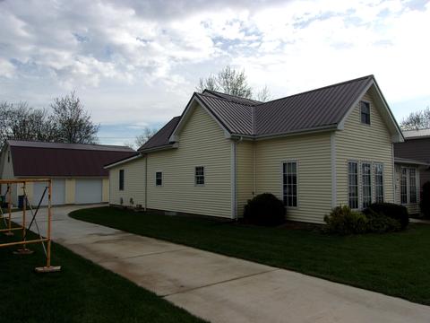203 E South St, Botkins, OH 45306 photo 24