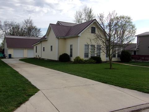203 E South St, Botkins, OH 45306 photo 1
