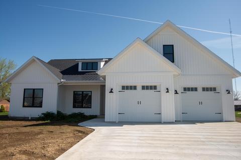 1304 Michael Ave, Celina, OH 45822 photo 1